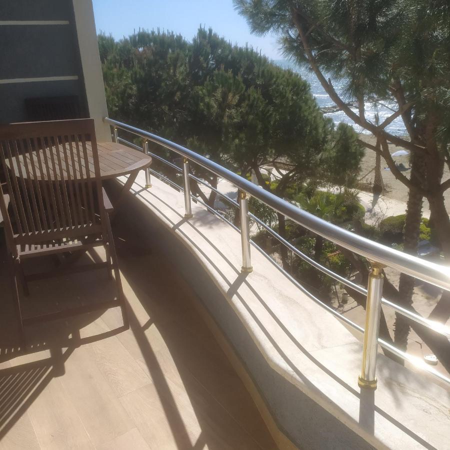Mia'S Sea View Apartment Golem  Exteriér fotografie