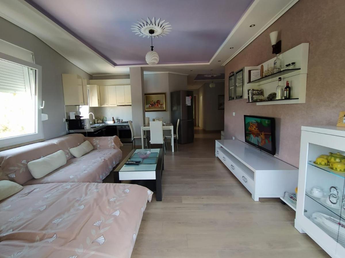 Mia'S Sea View Apartment Golem  Exteriér fotografie